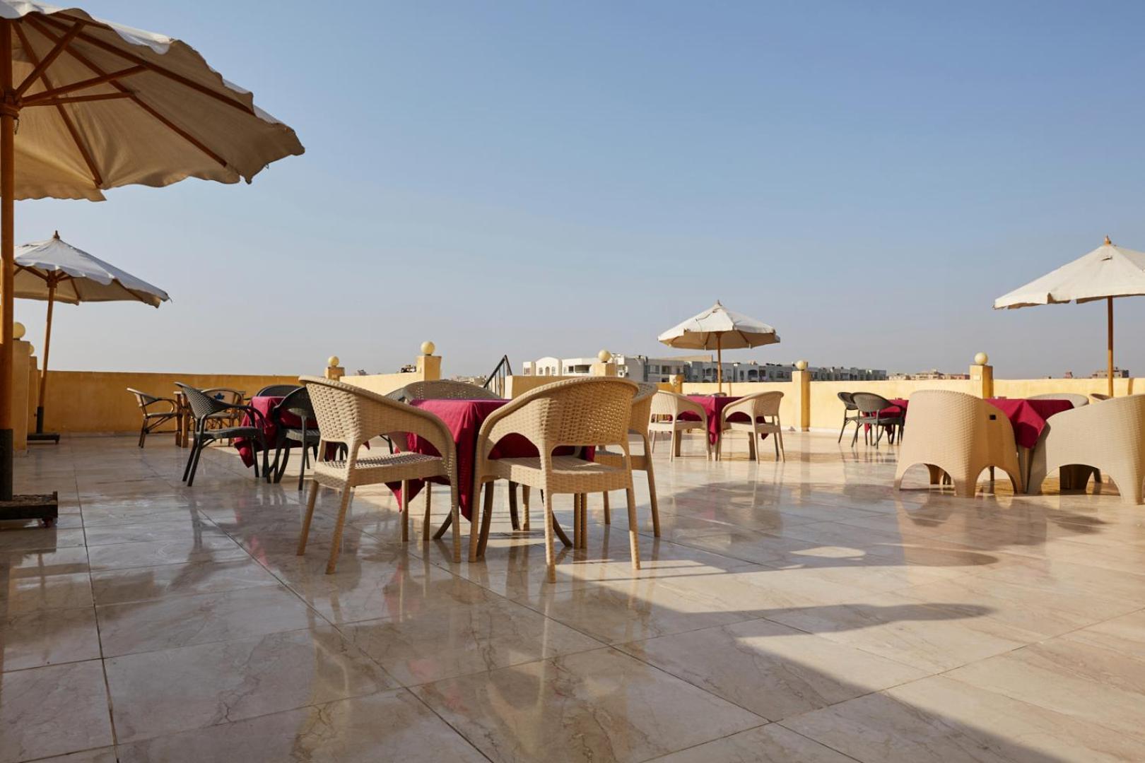 Grand Golden Pyramids View Hotel Kafrat al Jabal Exterior photo