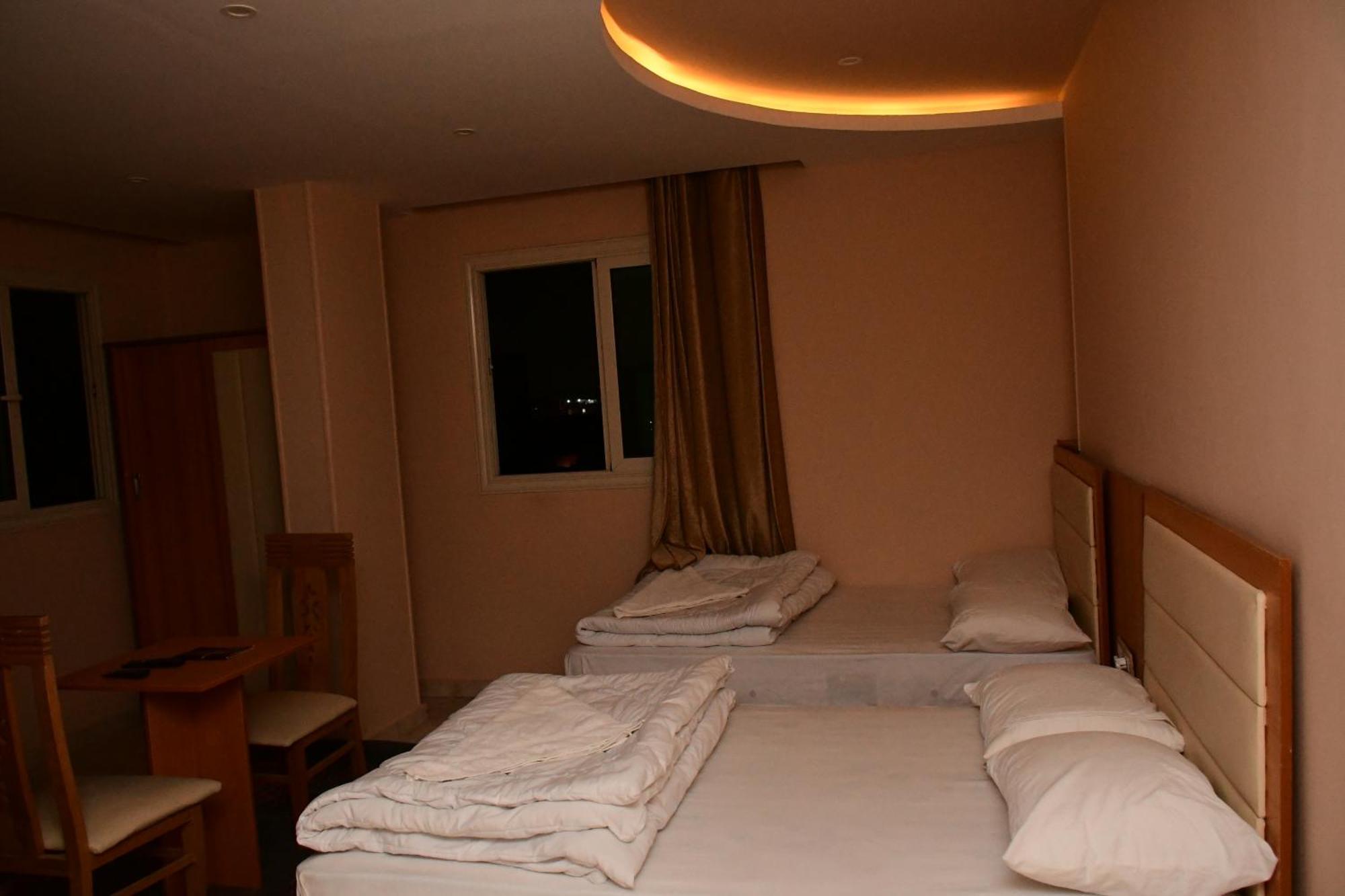 Grand Golden Pyramids View Hotel Kafrat al Jabal Exterior photo